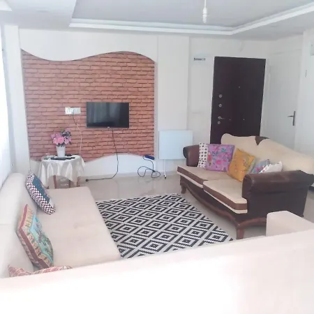 De Denize Yakin Tripleks 1 Villa
