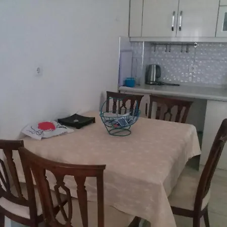 De Denize Yakin Tripleks 1 Villa